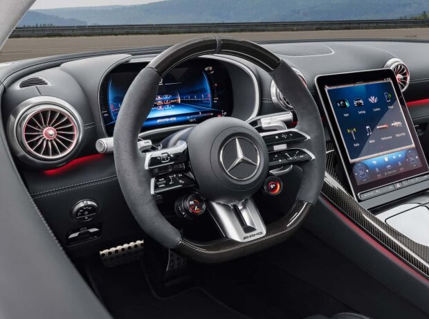 Cockpit des Mercedes-AMG GT