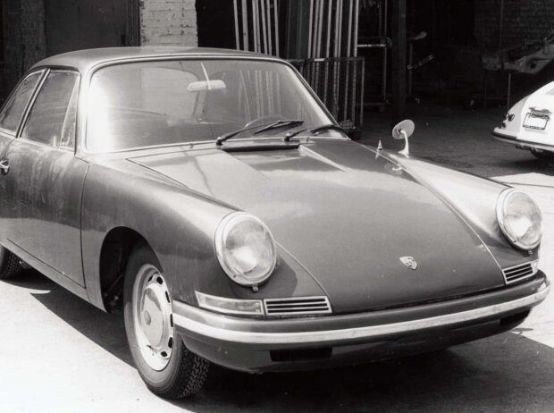 Porsche 695 T7 Porsche 695 T7
