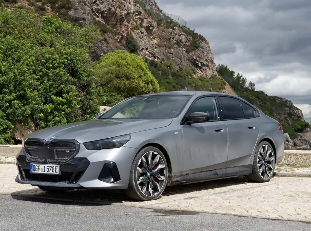 BMW i5 M60 xDrive (2023) im Test BMW i5 M60 xDrive (2023) im Test