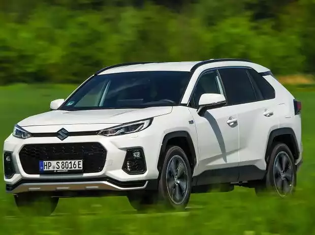 Suzuki Across Plug-in Hybrid (2023) im Test Titel-Bild zur News: Suzuki Across Plug-in Hybrid (2023) im Test