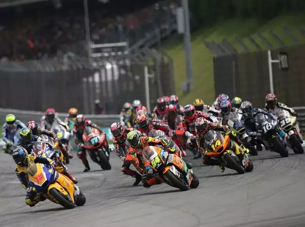Moto2 Start Titel-Bild zur News: Moto2 Start