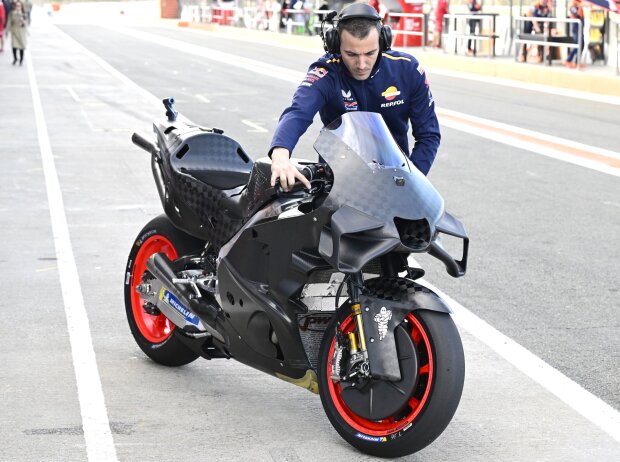 Joan Mir, Honda-Testmotorrad Valencia