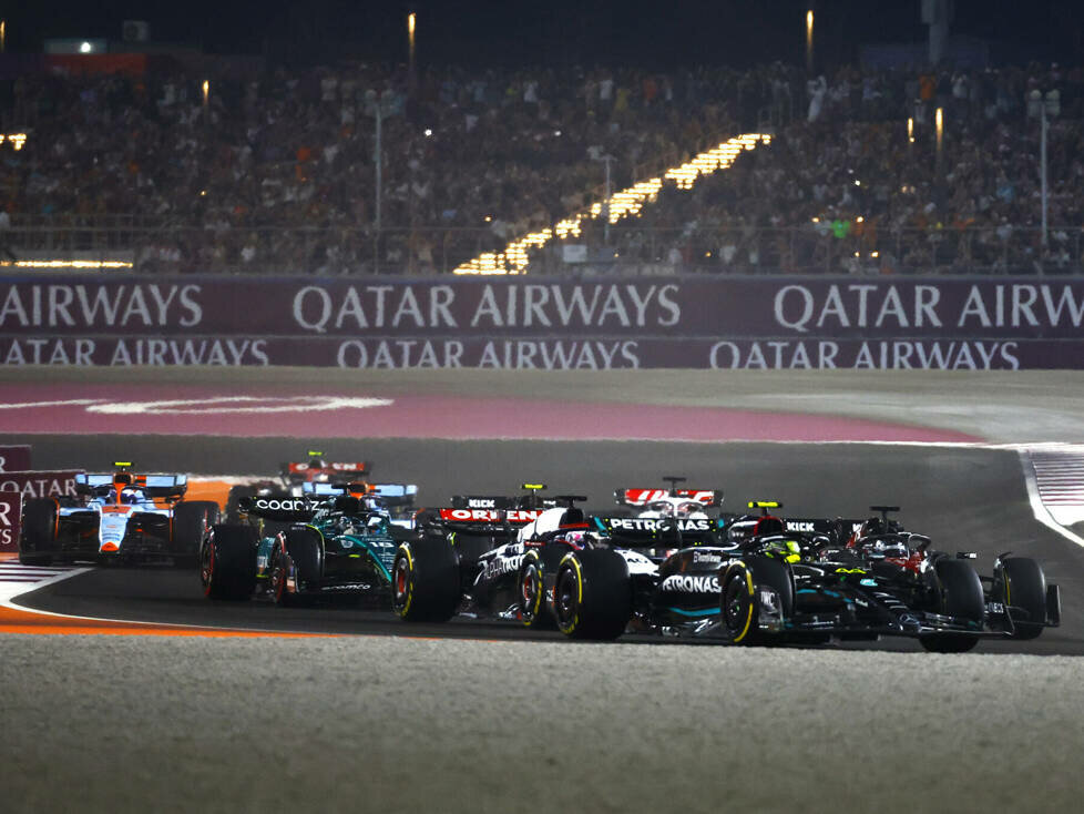 Lewis Hamilton, Liam Lawson, Valtteri Bottas