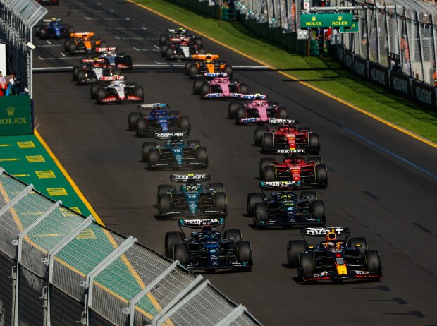 Titel-Bild zur News: Max Verstappen, George Russell, Lewis Hamilton, Fernando Alonso, Carlos Sainz