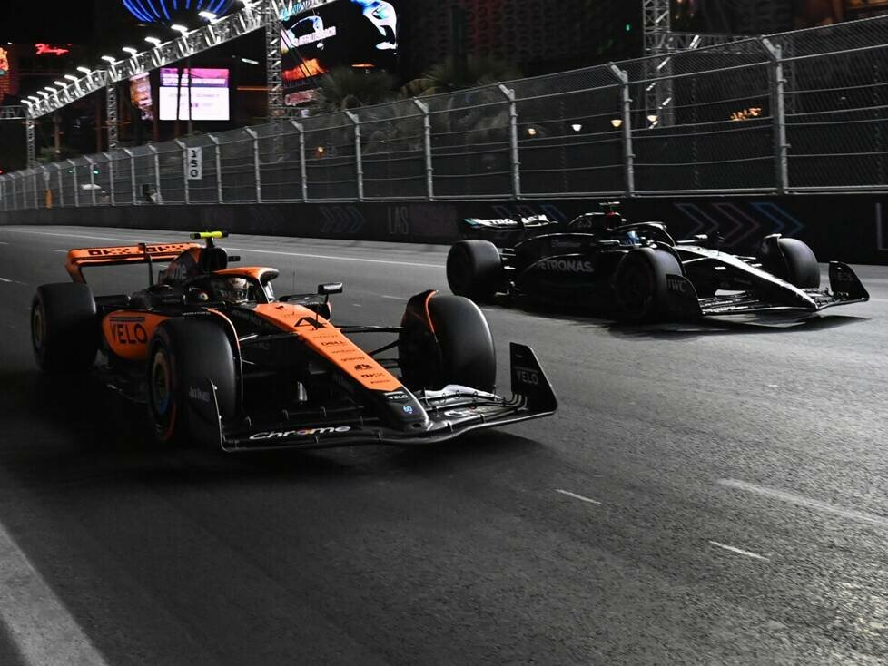 Lando Norris und George Russell beim Formel-1-Rennen in Las Vegas 2023