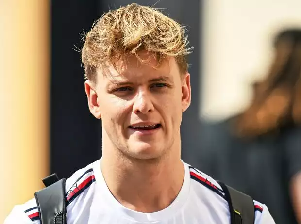 Mick Schumacher fährt 2024 im Alpine A424 in der Langstrecken-Weltmeisterschaft (WEC) Titel-Bild zur News: Mick Schumacher fährt 2024 im Alpine A424 in der Langstrecken-Weltmeisterschaft (WEC)
