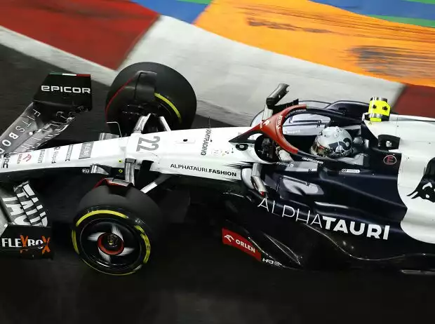 Titel-Bild zur News: Yuki Tsunoda (AlphaTauri AT04) im Training zum Formel-1-Rennen in Singapur 2023