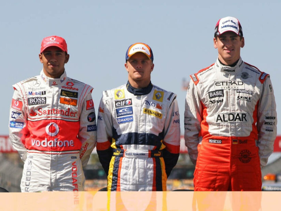 Lewis Hamilton (McLaren), Heikki Kovalainen (Renault) und Adrian Sutil (Spyker) vor dem Formel-1-Rennen in Australien 2007