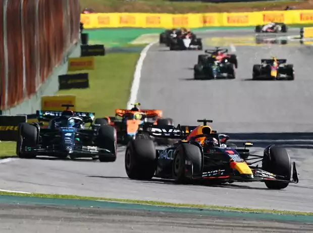 Max Verstappen, George Russell Titel-Bild zur News: Max Verstappen, George Russell
