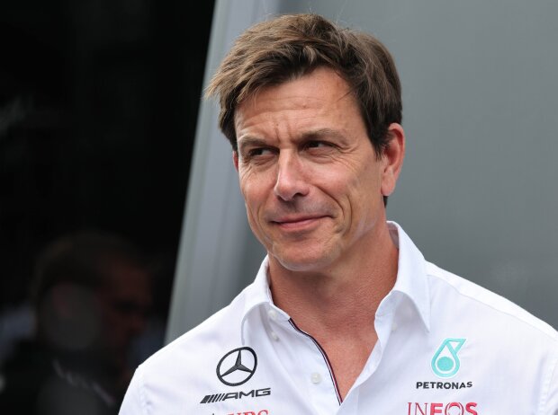 Titel-Bild zur News: Mercedes-Teamchef Toto Wolff im Porträt in der Formel-1-Saison 2023