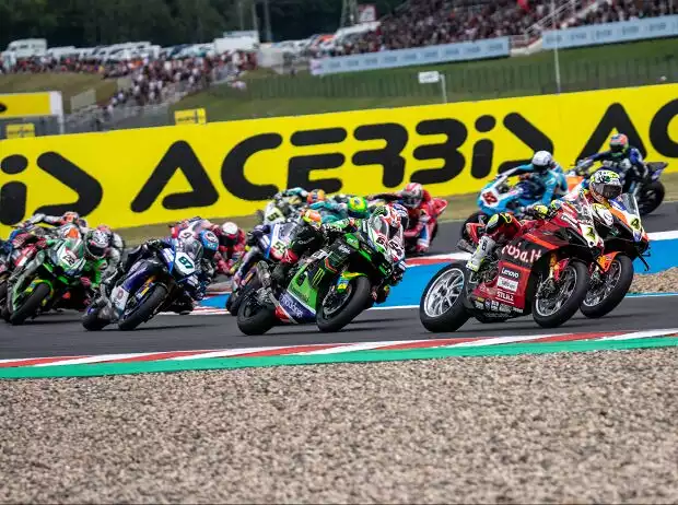 Titel-Bild zur News: WSBK Start