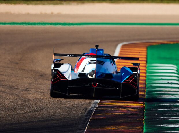 Der BMW M Hybrid V8 startet 2024 in der WEC Der BMW M Hybrid V8 startet 2024 in der WEC