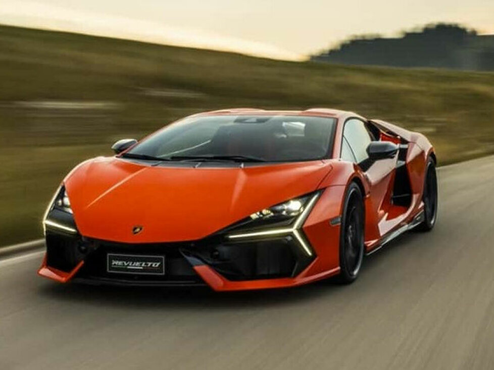 Lamborghini Revuelto