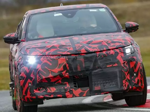 Alfa Romeo Milano (2024) auf ersten offiziellen Bildern Titel-Bild zur News: Alfa Romeo Milano (2024) auf ersten offiziellen Bildern