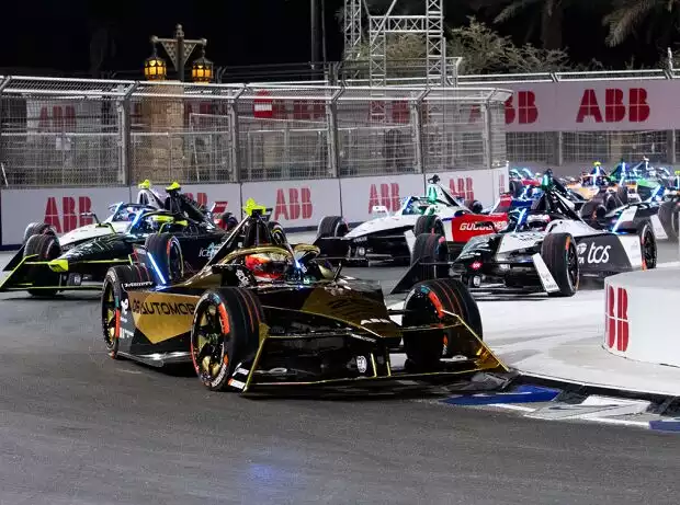 Start der Formel E 2024 in Riad: Jean-Eric Vergne führt Titel-Bild zur News: Start der Formel E 2024 in Riad: Jean-Eric Vergne führt