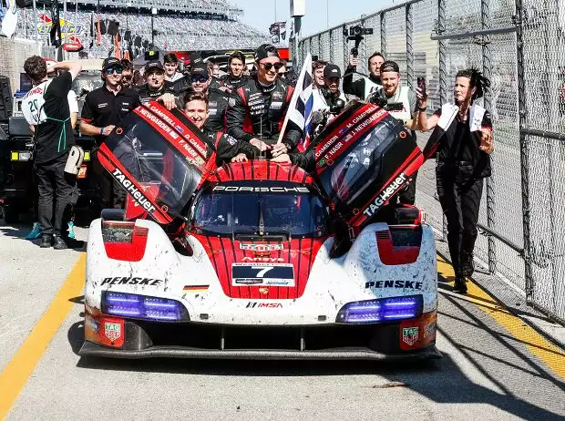 Den Weg in die Victory Lane hätte der Porsche auch bei regulären Rennende angetreten Titel-Bild zur News: Den Weg in die Victory Lane hätte der Porsche auch bei regulären Rennende angetreten