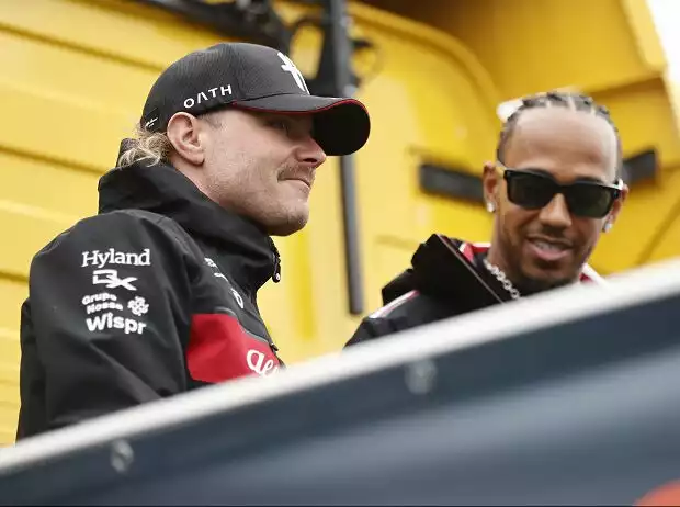 Valtteri Bottas, Lewis Hamilton Titel-Bild zur News: Valtteri Bottas, Lewis Hamilton