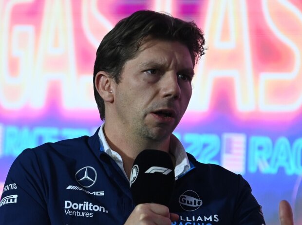 Titel-Bild zur News: Williams-Teamchef James Vowles bei einer Formel-1-Pressekonferenz