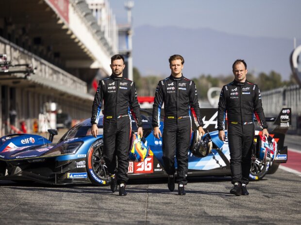 Matthieu Vaxiviere, Mick Schumacher und Nicolas Lapierre mit ihrem Alpine A424 für die WEC und die 24h Le Mans 2024