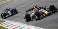 Sergio Perez im Red Bull vor George Russell im Mercedes beim Formel-1-Rennen in Monza 2023