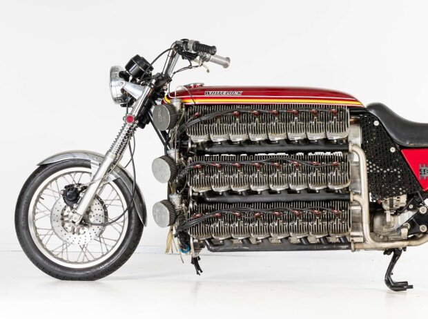 Titel-Bild zur News: Kawasaki mit 48-Zylinder-Zweitakt-Motor