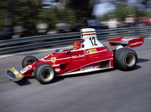 Titel-Bild zur News: Niki Lauda im Ferrari 312T in der Formel-1-Saison 1975