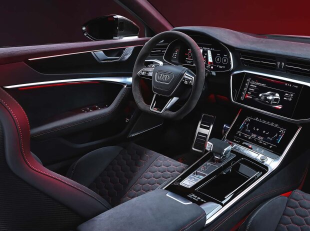Cockpit des Audi RS 6 Avant GT (2024)
