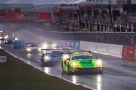 Ayhancan Güven Laurens Vanthoor Matt Campbell (Manthey-EMA-Porsche) bei den 12h Bathurst 2024