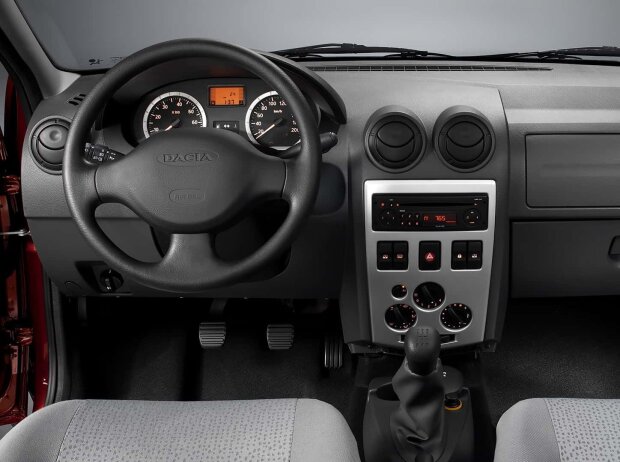 Dacia Logan (2004-2013) Dacia Logan (2004-2013)