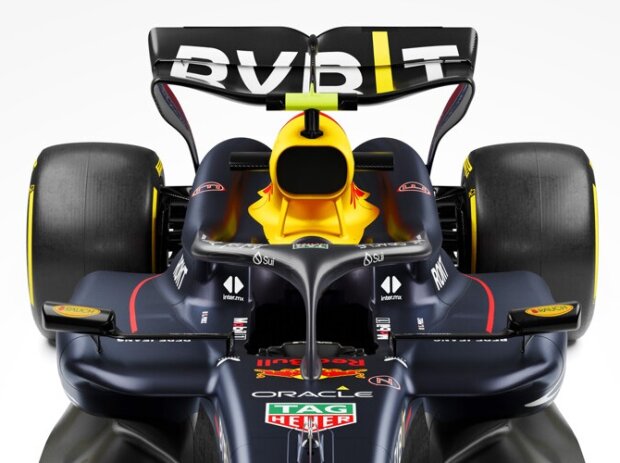 Red Bull RB20 mit großen Wülsten seitlich der Motorhaube