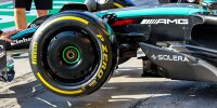 Pirelli-Medium-Reifen am Mercedes W15 von Lewis Hamilton bei den Formel-1-Wintertests 2024 in Bahrain