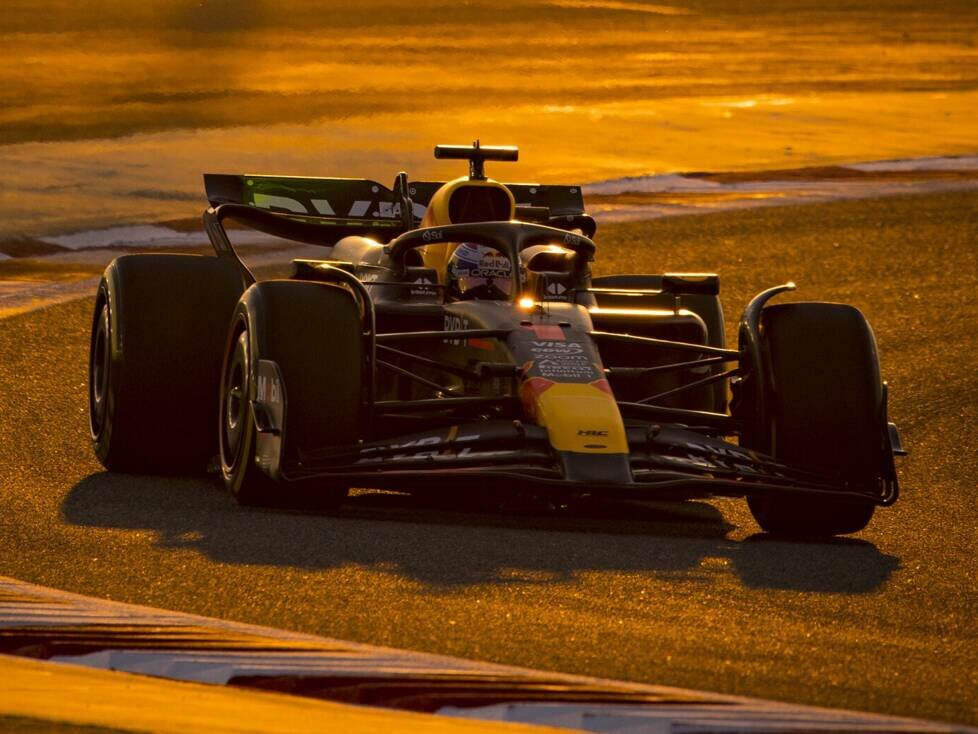 Max Verstappen und der Red Bull RB20 glänzen bei den Formel-1-Wintertests 2024 in Bahrain