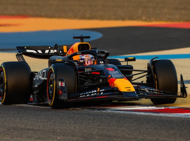 Max Verstappen im Red Bull RB20 für die Formel-1-Saison 2024 Max Verstappen im Red Bull RB20 für die Formel-1-Saison 2024