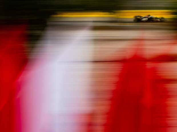 Titel-Bild zur News: Nico Hülkenberg (Haas VF-24) bei den Formel-1-Testfahrten in Bahrain 2024