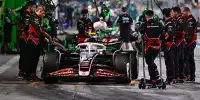 Nico Hülkenberg beim Boxenstopp mit den Haas-Mechanikern beim Formel-1-Test 2024 in Bahrain