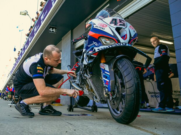BMW M1000RR BMW M1000RR