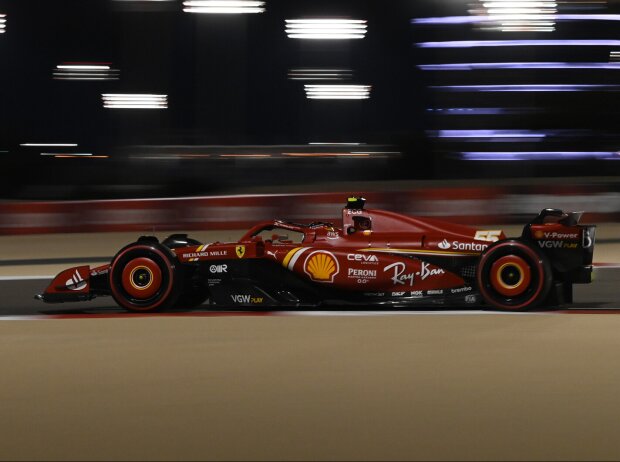 Titel-Bild zur News: Carlos Sainz (Ferrari SF-24) beim Formel-1-Rennen in Bahrain 2024