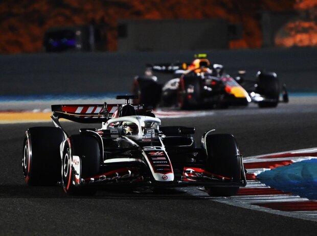 Kevin Magnussen im Haas VF-24 beim Formel-1-Training in Bahrain 2024