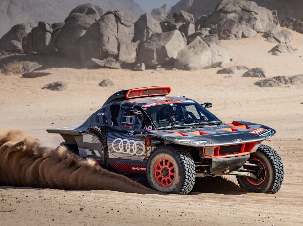 Titel-Bild zur News: Audi bei der Rallye Dakar
