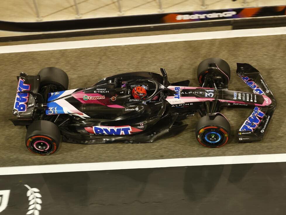 Esteban Ocon im Alpine A524 beim Formel-1-Auftakt 2024 in Bahrain