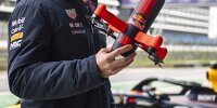 Formel-1-Weltmeister Max Verstappen mit der Red-Bull-Drohne RBD1