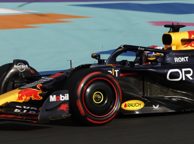 Titel-Bild zur News: Max Verstappen (Red Bull RB20) beim Formel-1-Rennen in Dschidda 2024