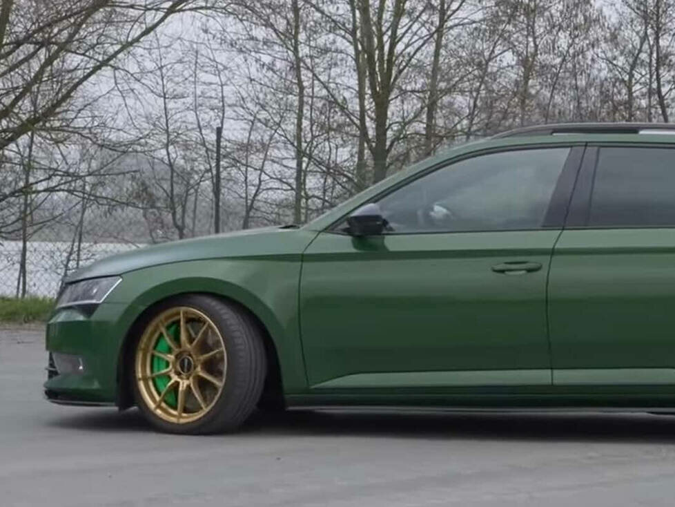 Skoda Superb Combi mit Motor vom Audi RS 3