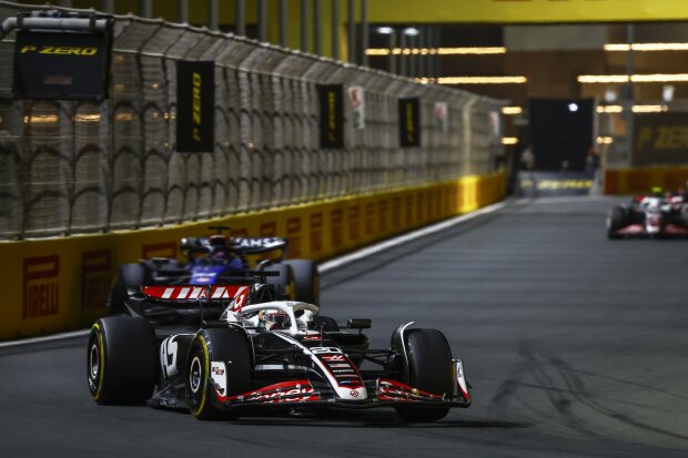 Alexander Albon Kevin Magnussen Haas Haas F1Williams Williams F1 ~Alexander Albon (Williams) und Kevin Magnussen (Haas) ~ Alexander Albon Kevin Magnussen Haas Haas F1Williams Williams F1 ~Alexander Albon (Williams) und Kevin Magnussen (Haas) ~