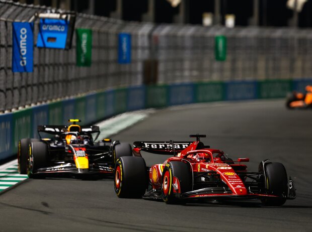 Perez und Leclerc lieferten sich Perez und Leclerc lieferten sich