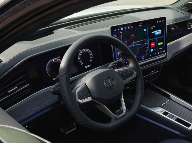Cockpit des VW Passat