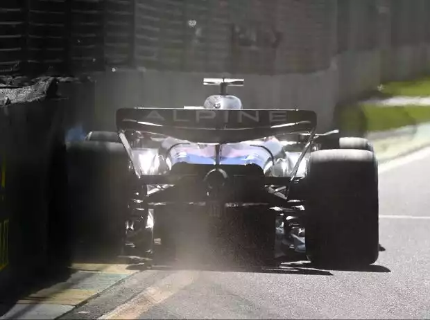 Titel-Bild zur News: Esteban Ocon (Alpine A524) beim Qualifying zum Formel-1-Rennen in Australien 2024