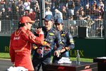 Max Verstappen (Red Bull), Carlos Sainz (Ferrari) und Sergio Perez (Red Bull) 