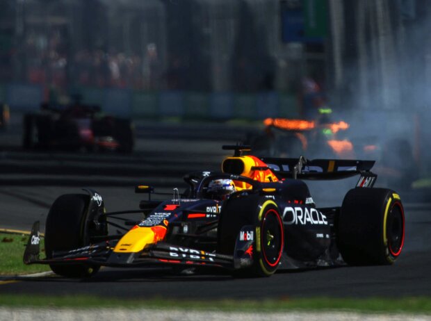 Titel-Bild zur News: Max Verstappen (Red Bull RB20) beim Formel-1-Rennen in Australien 2024