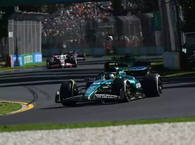 Fernando Alonso (Aston Martin AMR24) beim Formel-1-Rennen in Australien 2024 Titel-Bild zur News: Fernando Alonso (Aston Martin AMR24) beim Formel-1-Rennen in Australien 2024